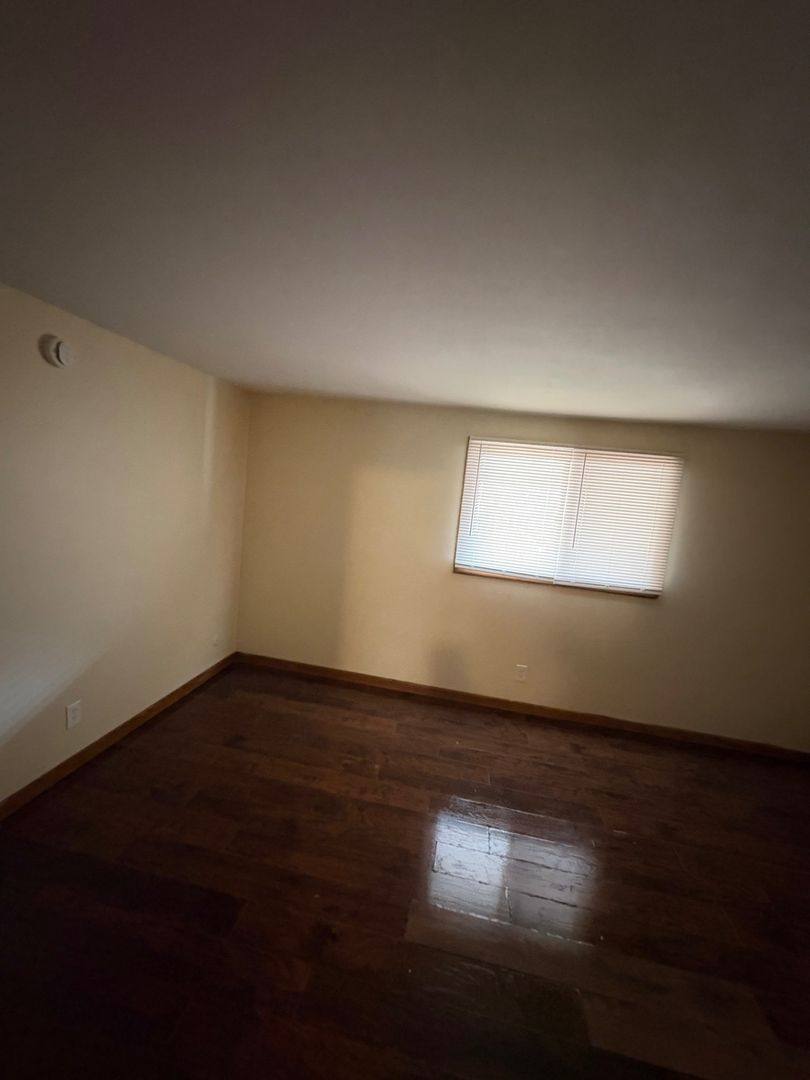 Apartment for rent at 3902-3912 15th Ave, Rockford, IL 61108