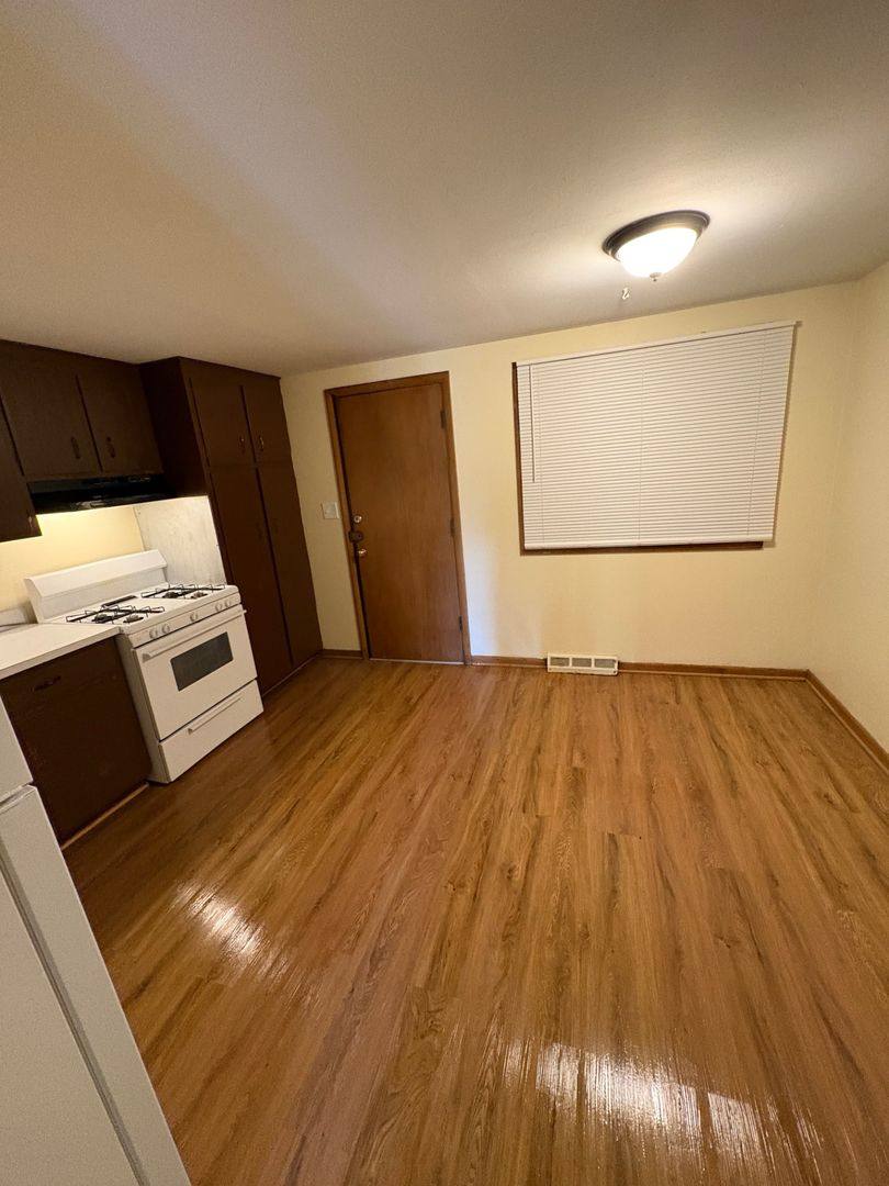 Apartment for rent at 3902-3912 15th Ave, Rockford, IL 61108