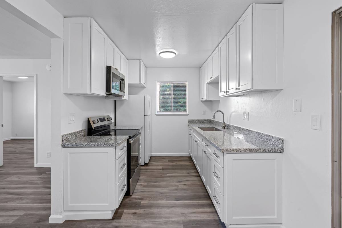 Apartment for rent at 931-939 Golden Gate Dr, Napa, CA 94559