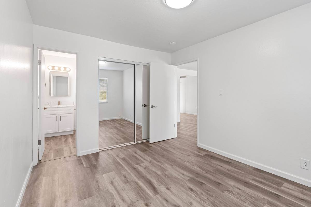 Apartment for rent at 931-939 Golden Gate Dr, Napa, CA 94559