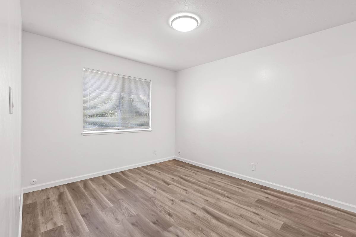 Apartment for rent at 931-939 Golden Gate Dr, Napa, CA 94559