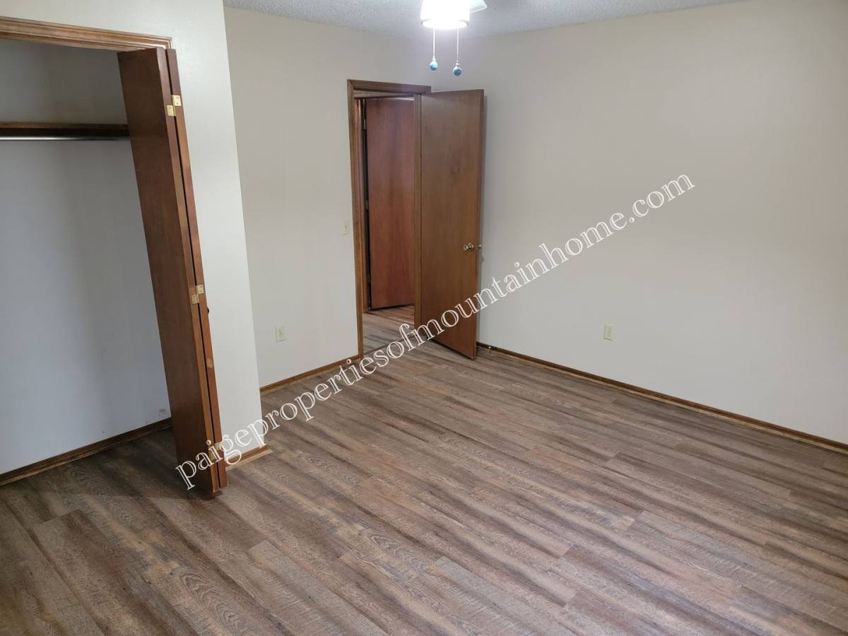 House for rent at 1309 Post Oak Rd, Mountain Home, AR 72653