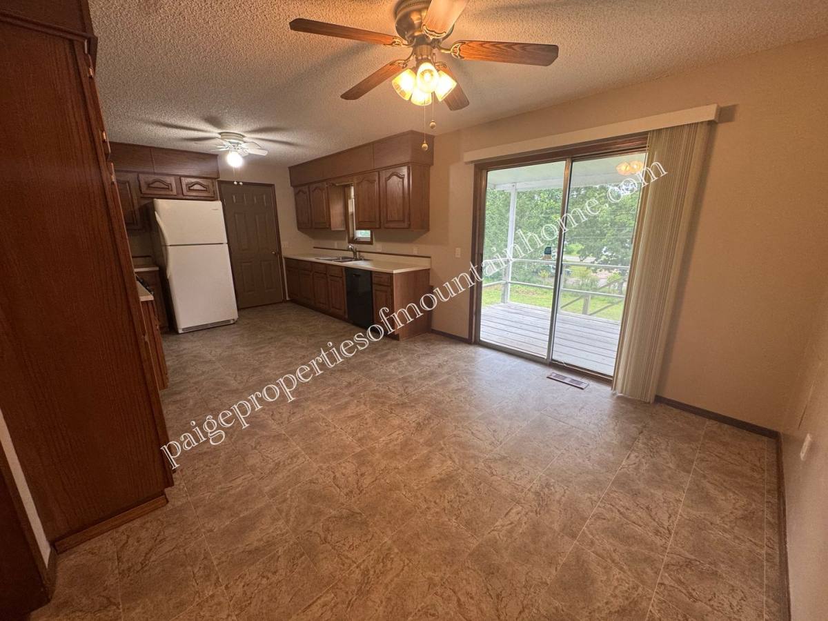 House for rent at 1309 Post Oak Rd, Mountain Home, AR 72653