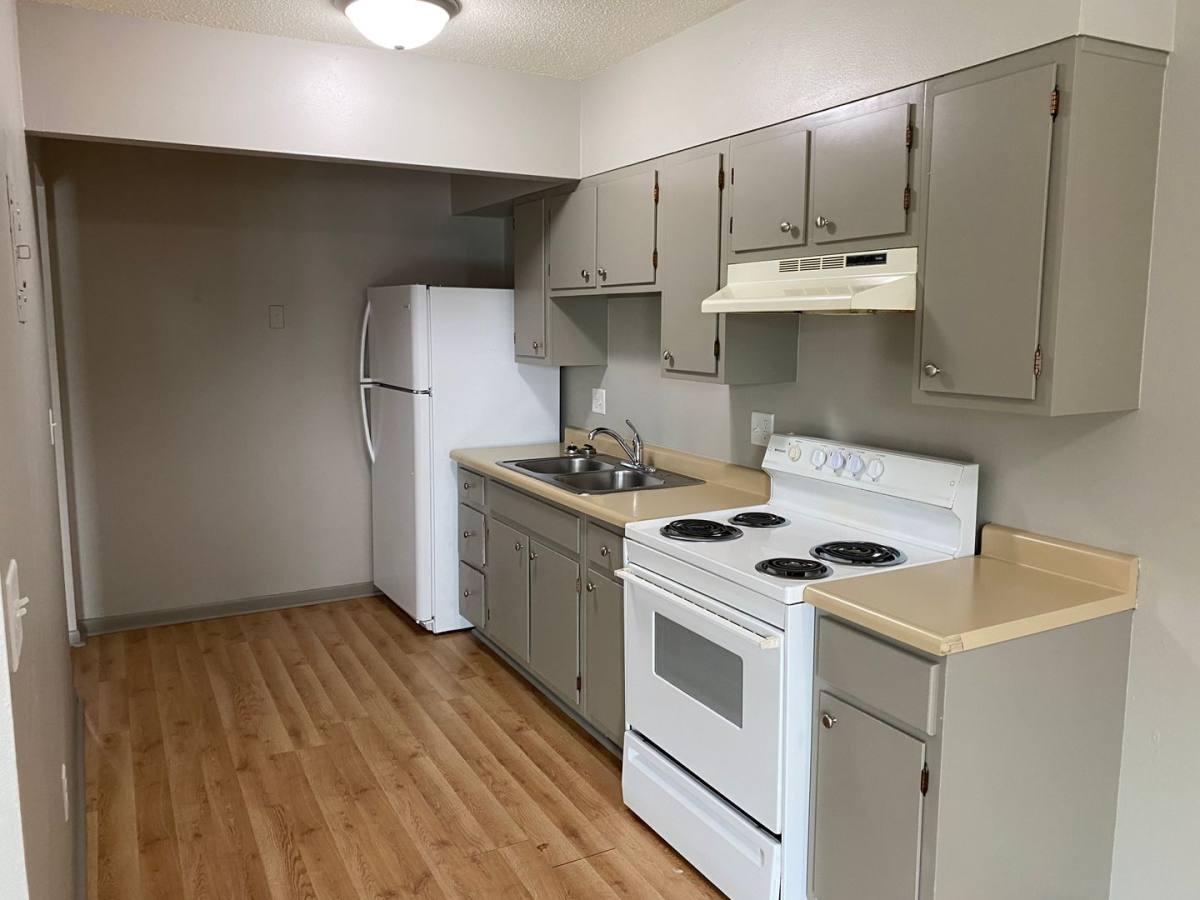 Apartment for rent at 900 Elder Lane, Des Moines, IA 50315