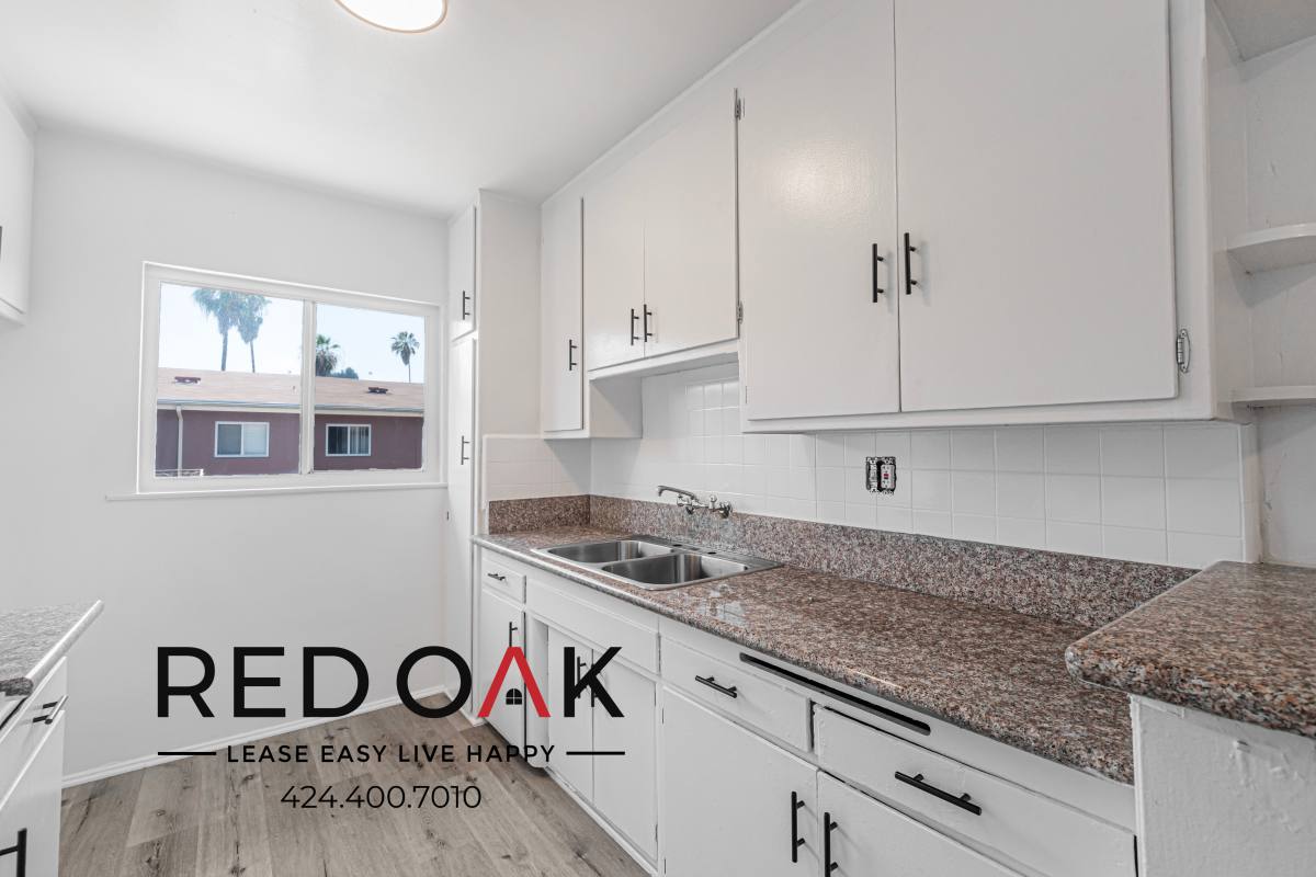 Condo for rent at 3925 Roxanne Ave #19, Los Angeles, CA 90008