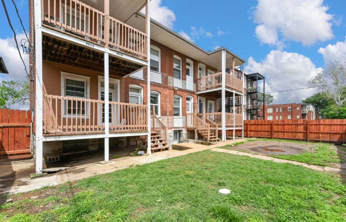 Apartment for rent at 4006-12 Detonty, Saint Louis, MO 63110