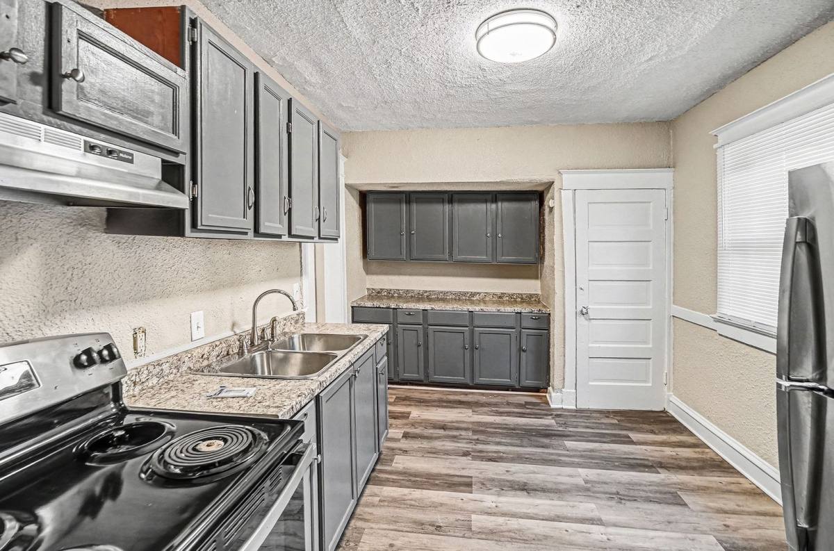 House for rent at 4119 Montgall Ave, Kansas City, MO 64130