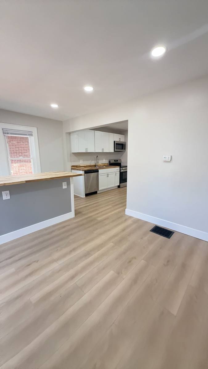 Apartment for rent at 508 N Lincoln St, Bloomington, IN 47408