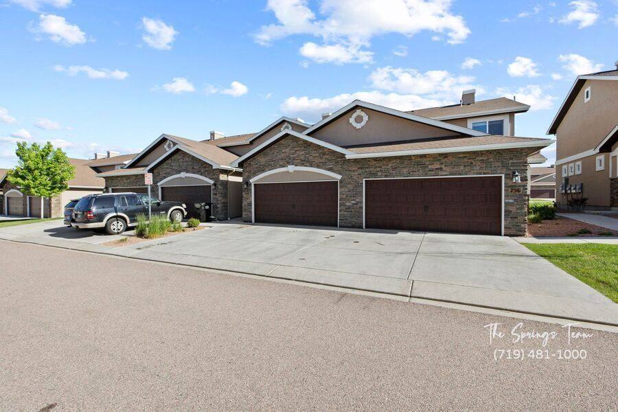 Townhouse for rent at 756 Brambleberry Heights, Colorado Springs, CO 80921
