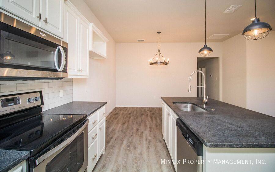 Townhouse for rent at 12008 Essex Ave #B, Lubbock, TX 79424