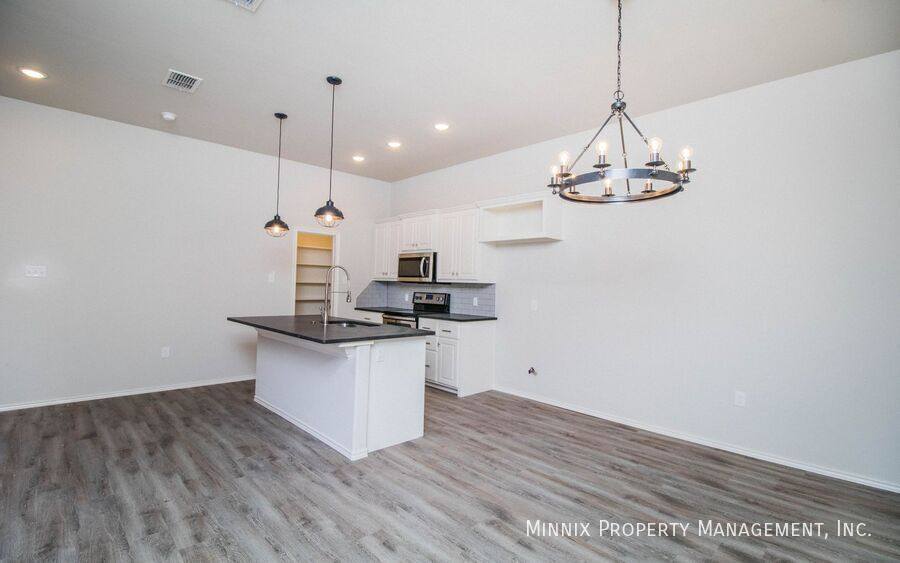 Townhouse for rent at 12008 Essex Ave #B, Lubbock, TX 79424