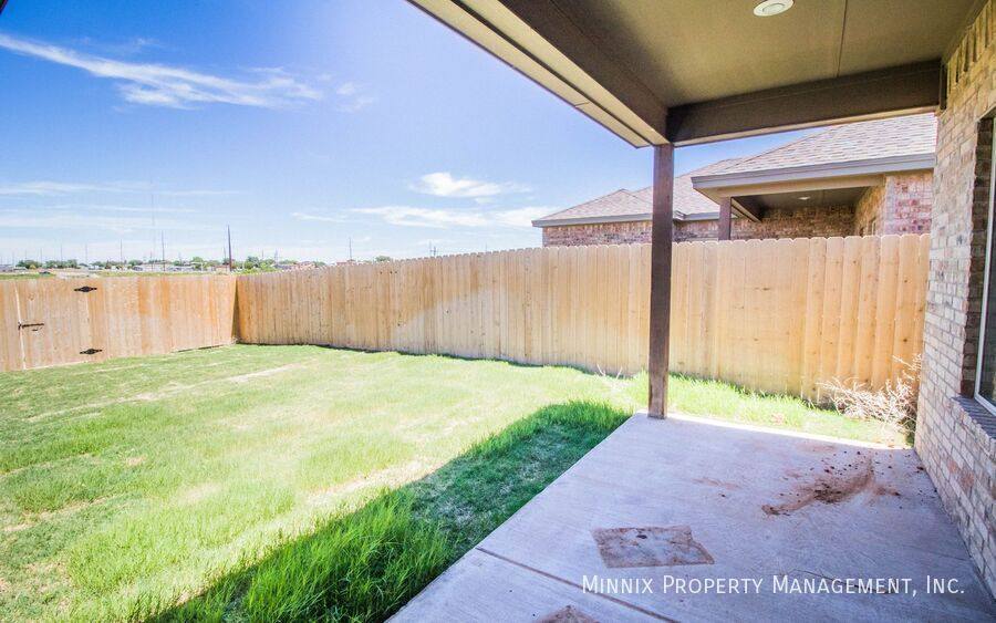 Townhouse for rent at 1609 102nd St #A, Lubbock, TX 79423