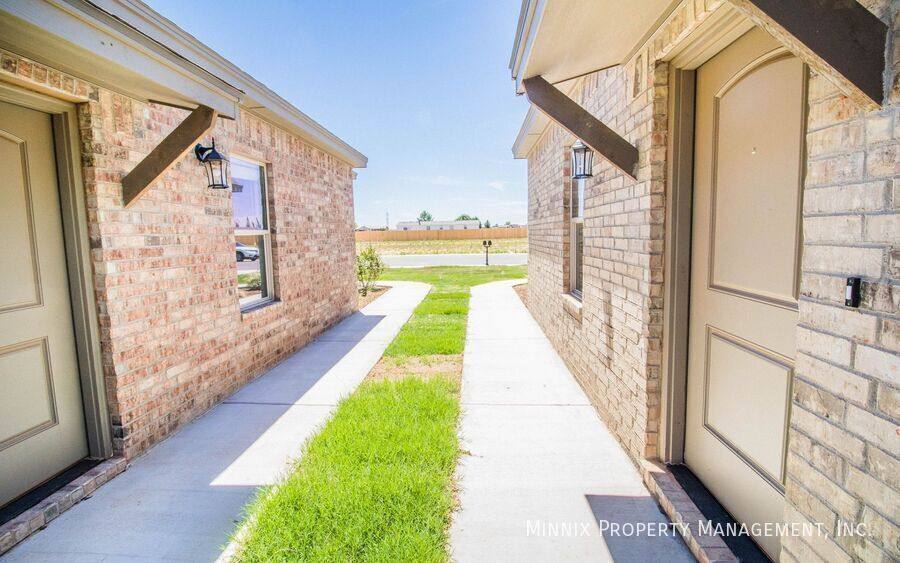 Townhouse for rent at 1609 102nd St #A, Lubbock, TX 79423