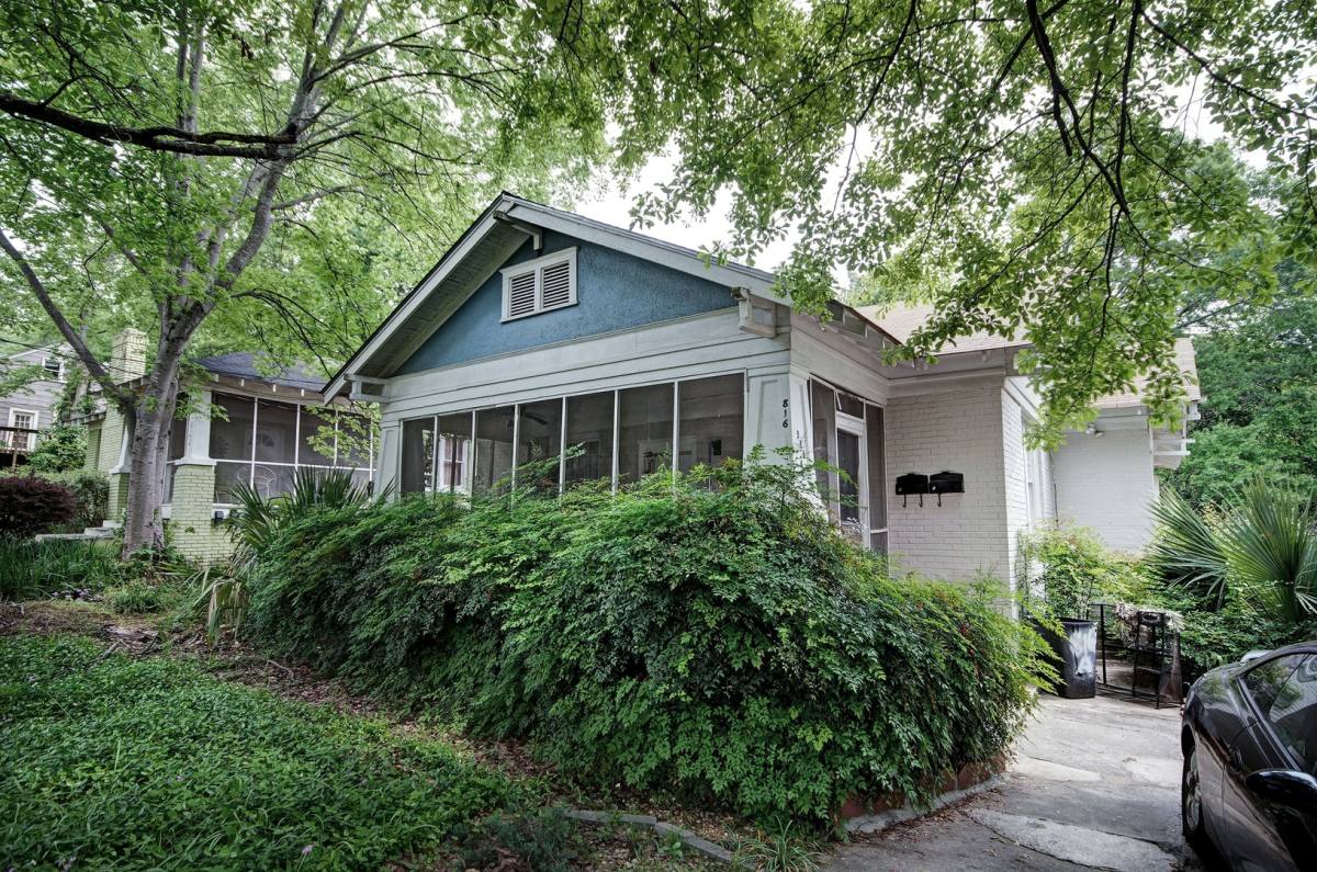 Apartment for rent at 816 Madison St, Jackson, MS 39202