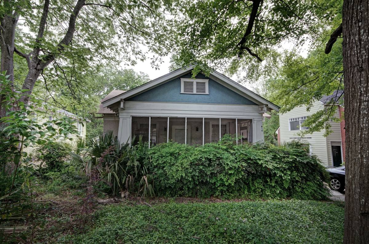 Apartment for rent at 816 Madison St, Jackson, MS 39202