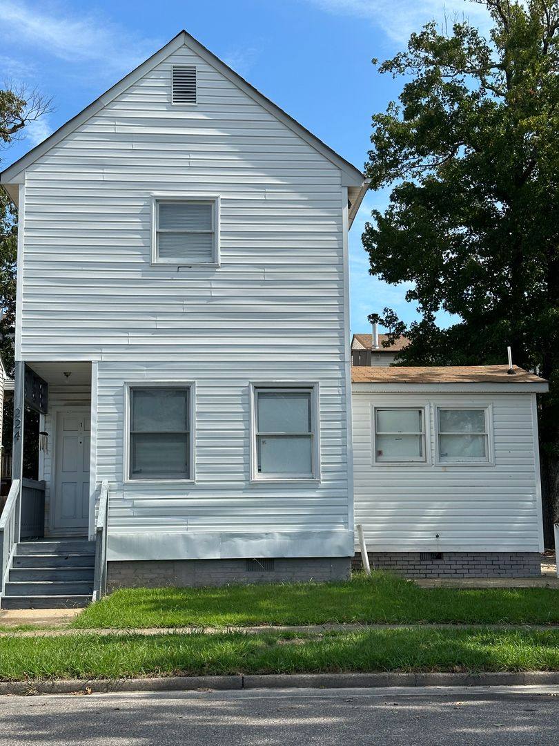 Apartment for rent at 224 W Balview Ave, Norfolk, VA 23503