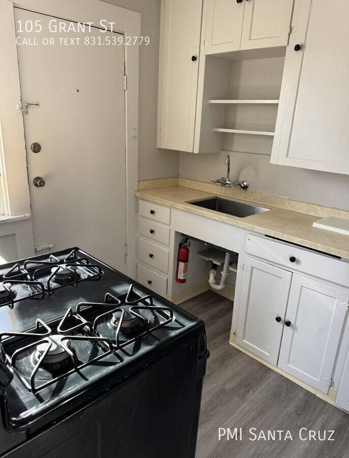 Apartment for rent at 105 Grant St, Santa Cruz, CA 95060