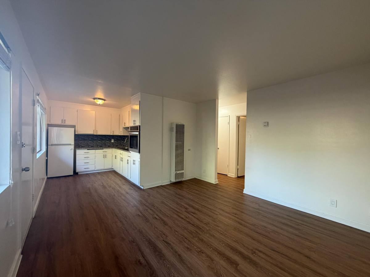 Apartment for rent at 2210 San Jose Ave #A, Alameda, CA 94501