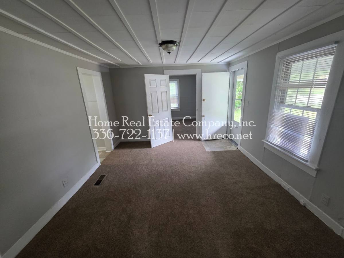 Apartment for rent at 2601 Machine St, Winston Salem, NC 27105