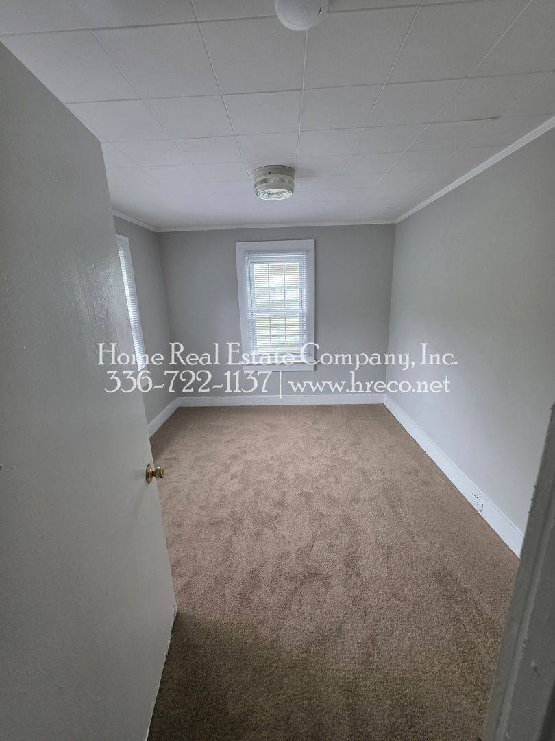 Apartment for rent at 2601 Machine St, Winston Salem, NC 27105