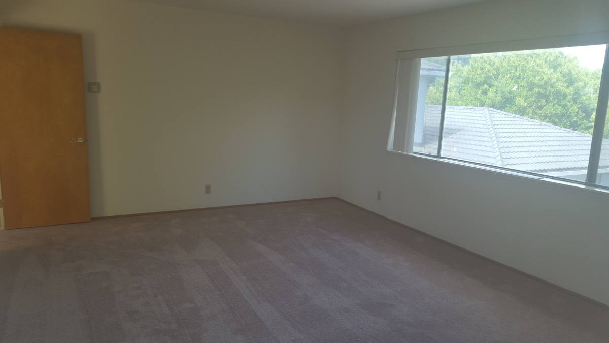 Apartment for rent at 1025 Williams Way, Mountain View, CA 94040