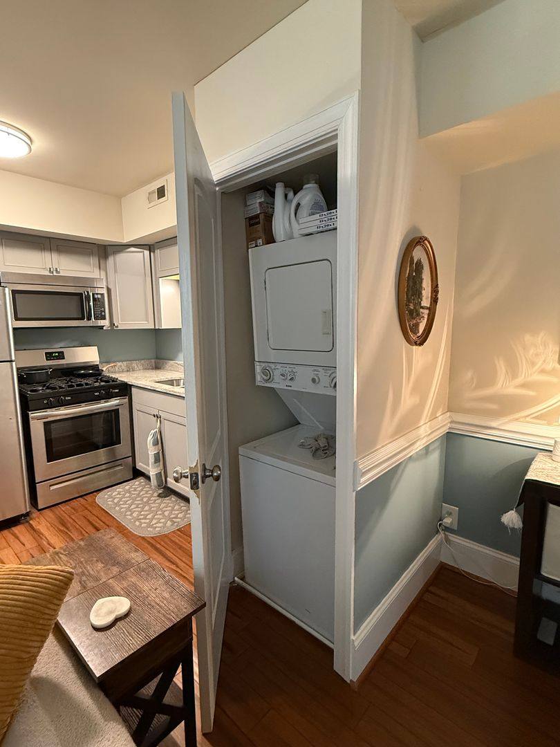 Apartment for rent at 4 N Auburn, Richmond, VA 23221