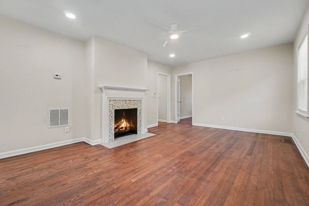 Apartment for rent at 490 Lynnhaven SW, Atlanta, GA 30310