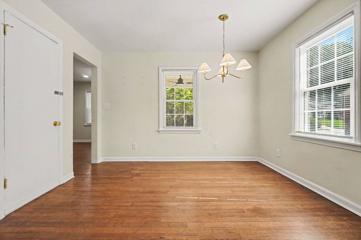 Apartment for rent at 490 Lynnhaven SW, Atlanta, GA 30310