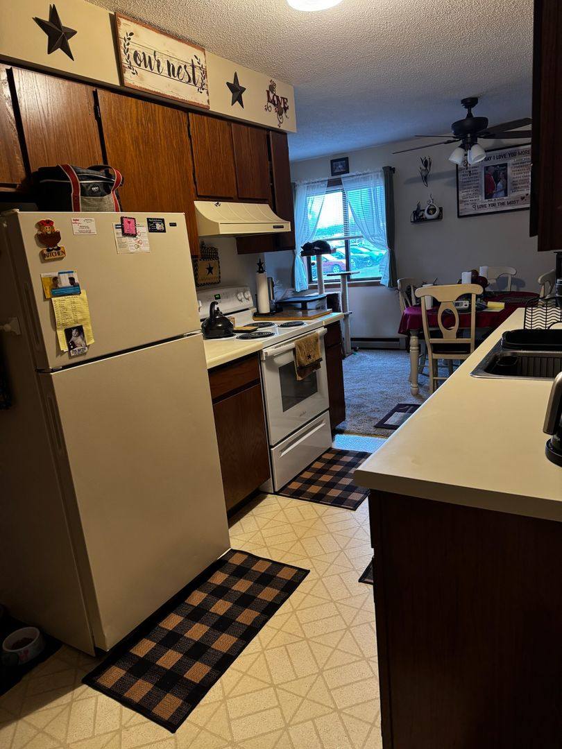 Apartment for rent at 558 Braund St #16, Onalaska, WI 54650