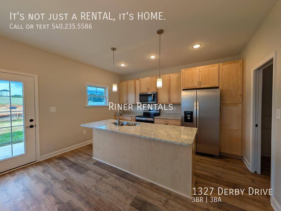 Townhouse for rent at 1327 Derby Dr, Harrisonburg, VA 22801