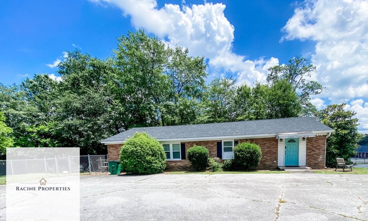 House for rent at 203 E Florida St, Clinton, SC 29325