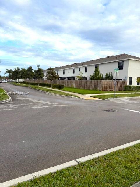 Townhouse for rent at 470 NE 12th St #470, Homestead, FL 33034