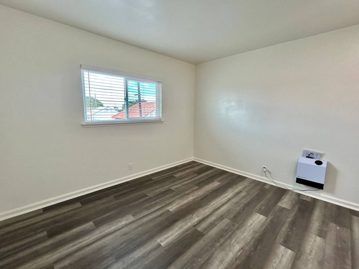 Apartment for rent at 121 N Western Ave, Santa Maria, CA 93458