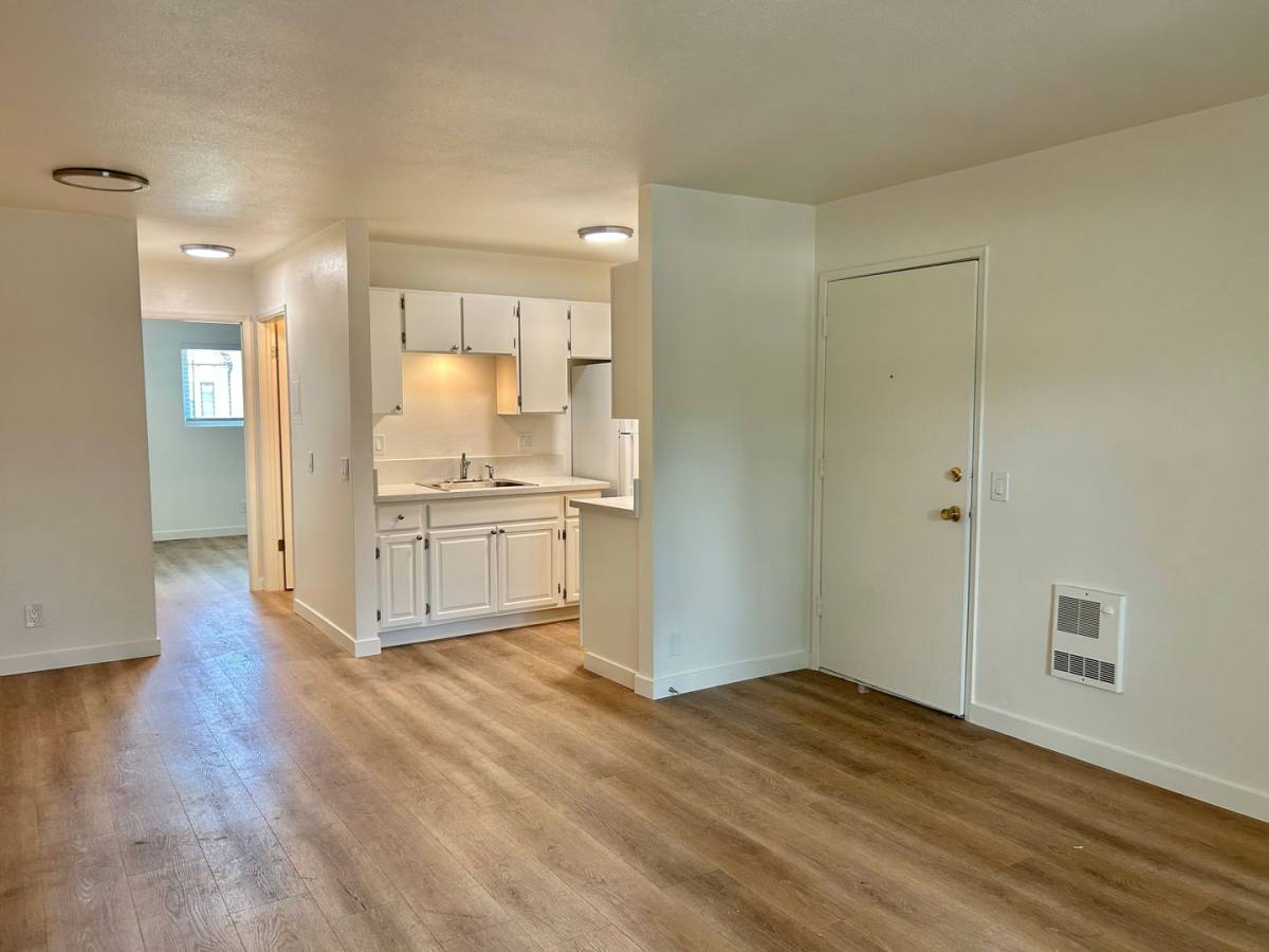 Apartment for rent at 1000-1042 W Orange St, Santa Maria, CA 93458