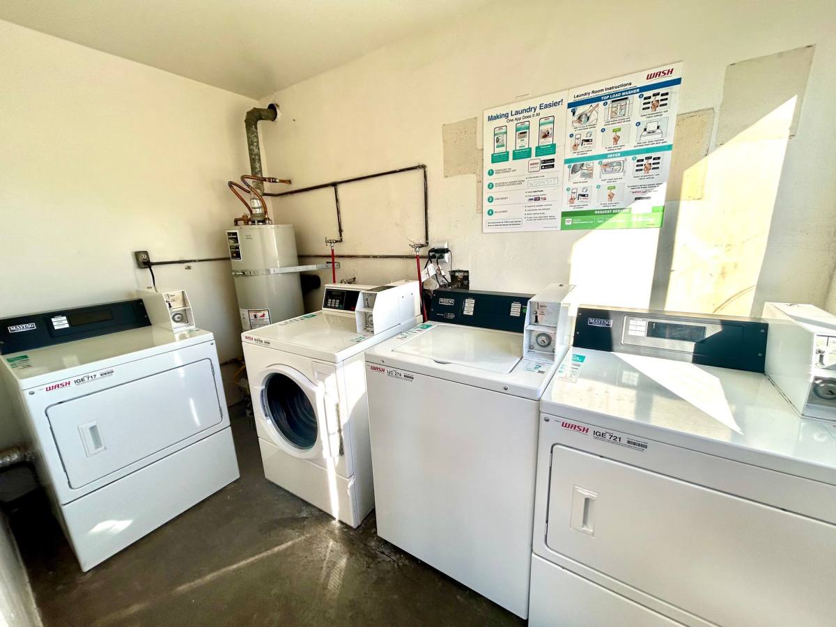 Apartment for rent at 525 & 529 N, Lompoc, CA 93436