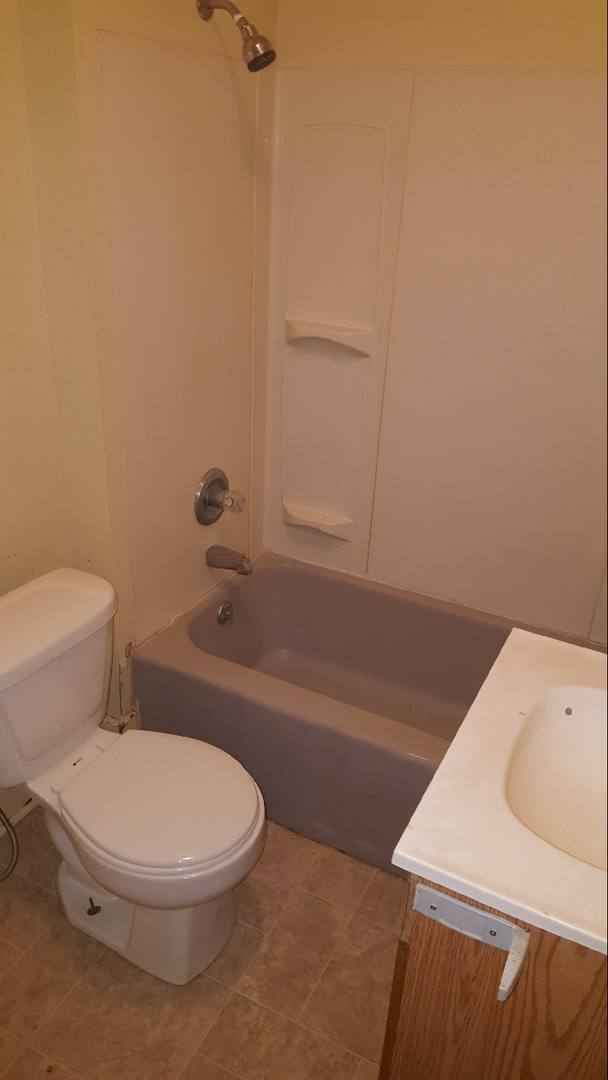 House for rent at 425 SW 3rd St, Newton, KS 67114