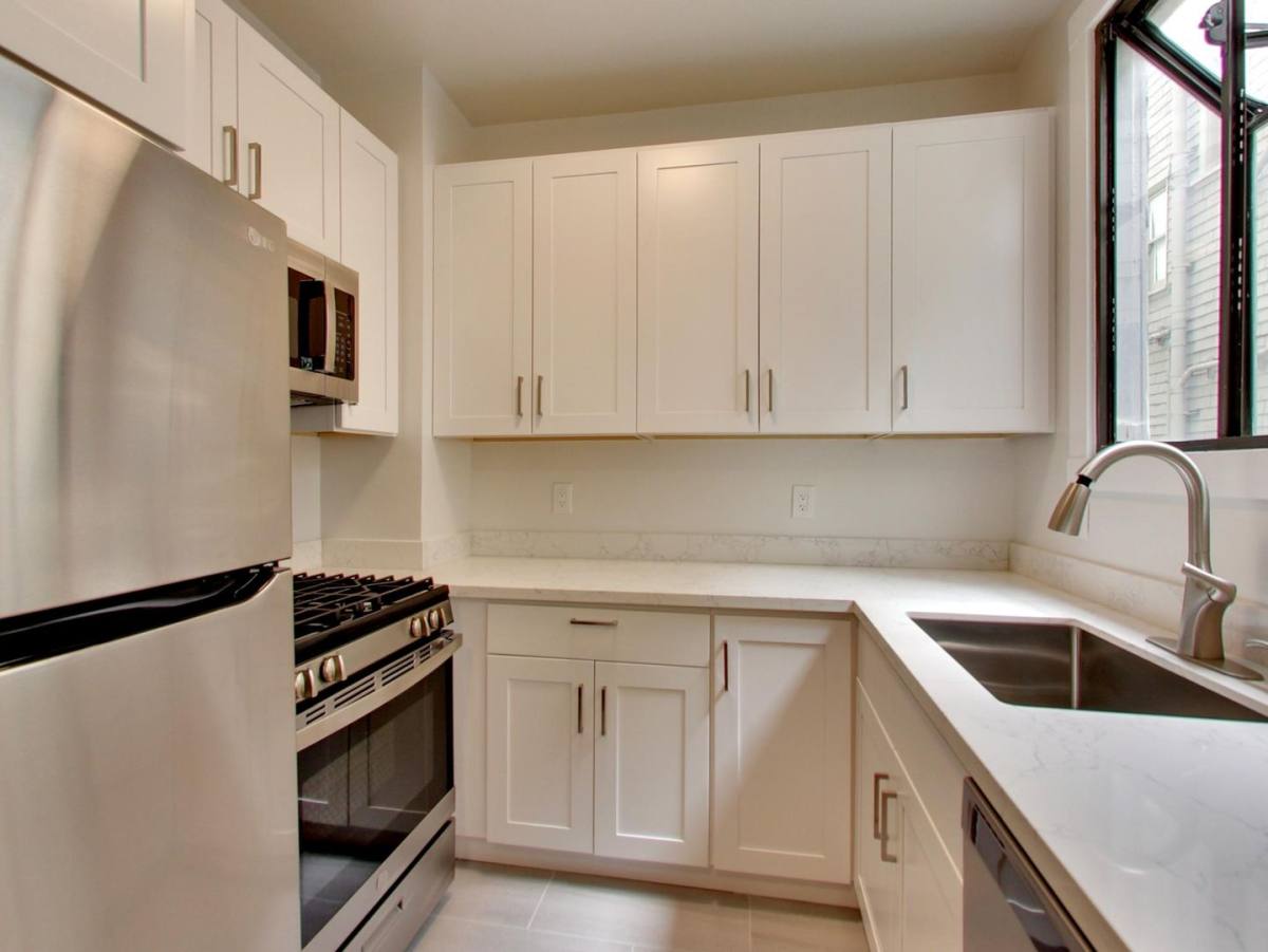 Apartment for rent at 221 24th Ave #104, San Francisco, CA 94121