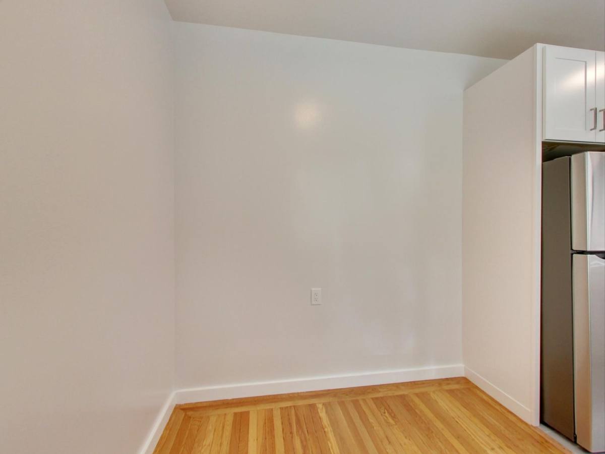 Apartment for rent at 221 24th Ave #104, San Francisco, CA 94121