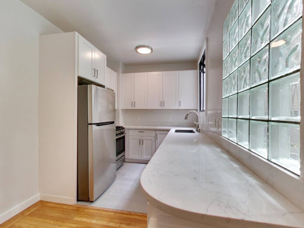 Apartment for rent at 221 24th Ave #104, San Francisco, CA 94121