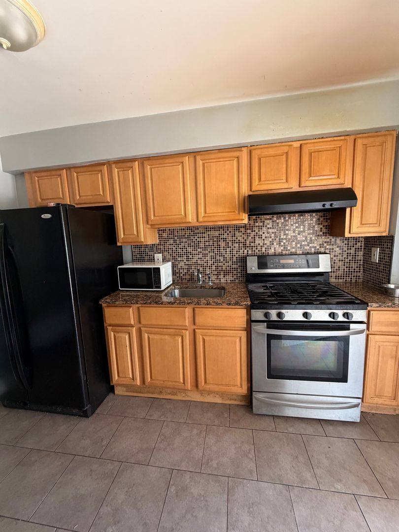 Townhouse for rent at 4114 Century Rd, Baltimore, MD 21206