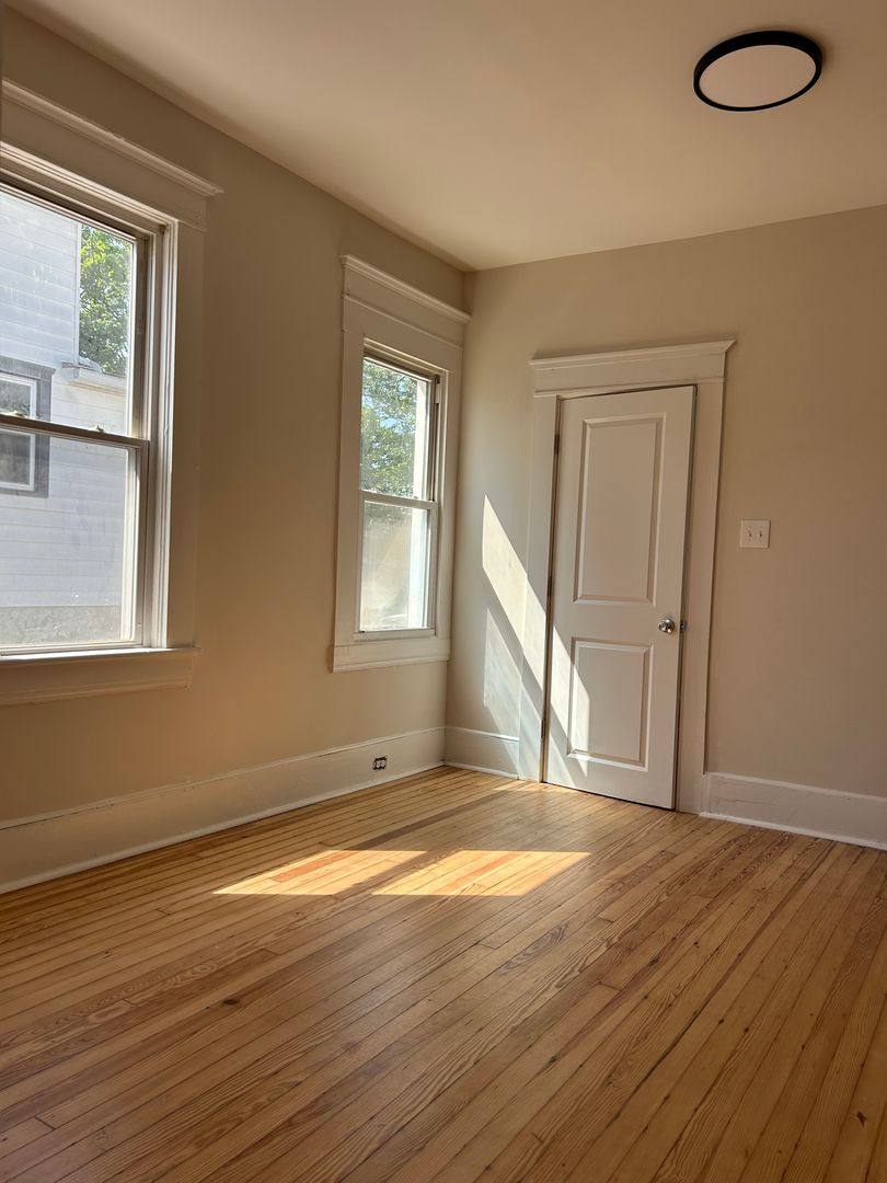 Apartment for rent at 322 N Broadway, Pitman, NJ 08071