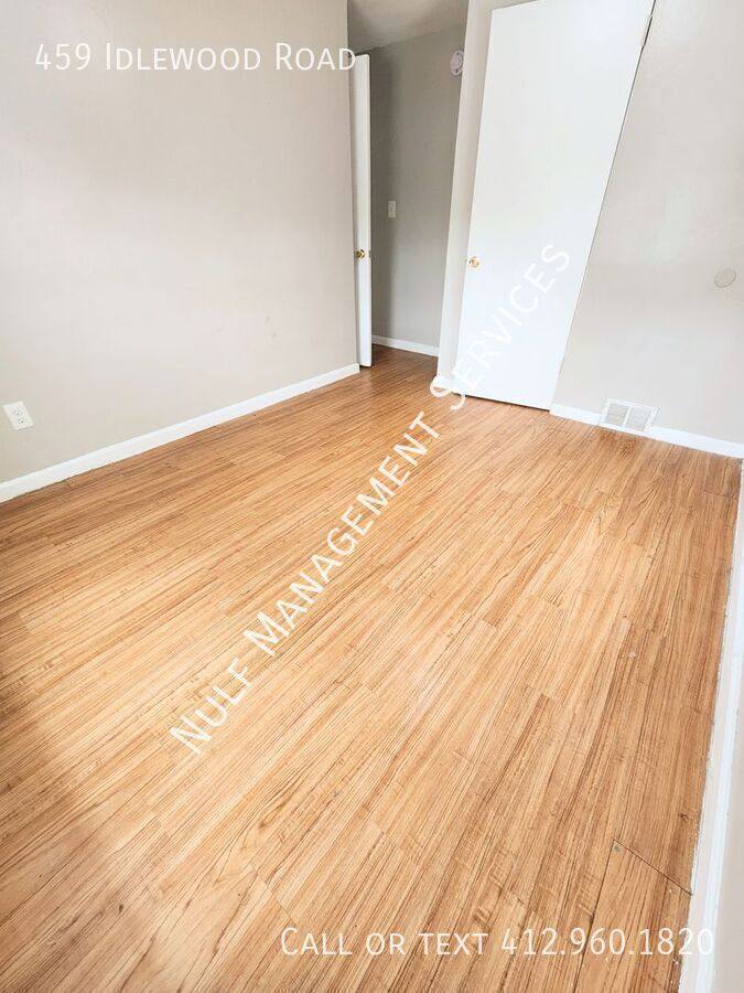 Apartment for rent at 459 Idlewood Rd, Pittsburgh, PA 15235