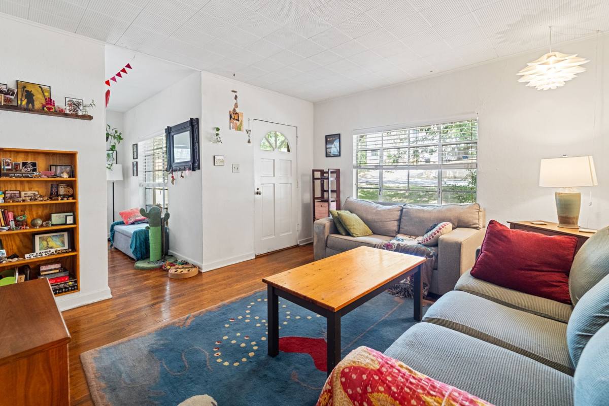 Apartment for rent at 3904 Wrightwood, Austin, TX 78722
