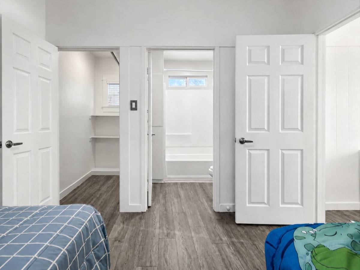 Apartment for rent at 1706 Sherman Place, Long Beach, CA 90804
