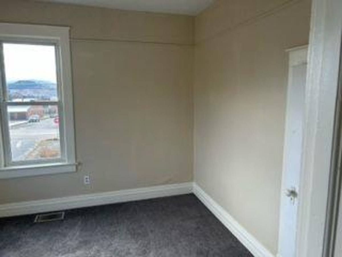 Apartment for rent at 221 N Henry Ave, Butte, MT 59701