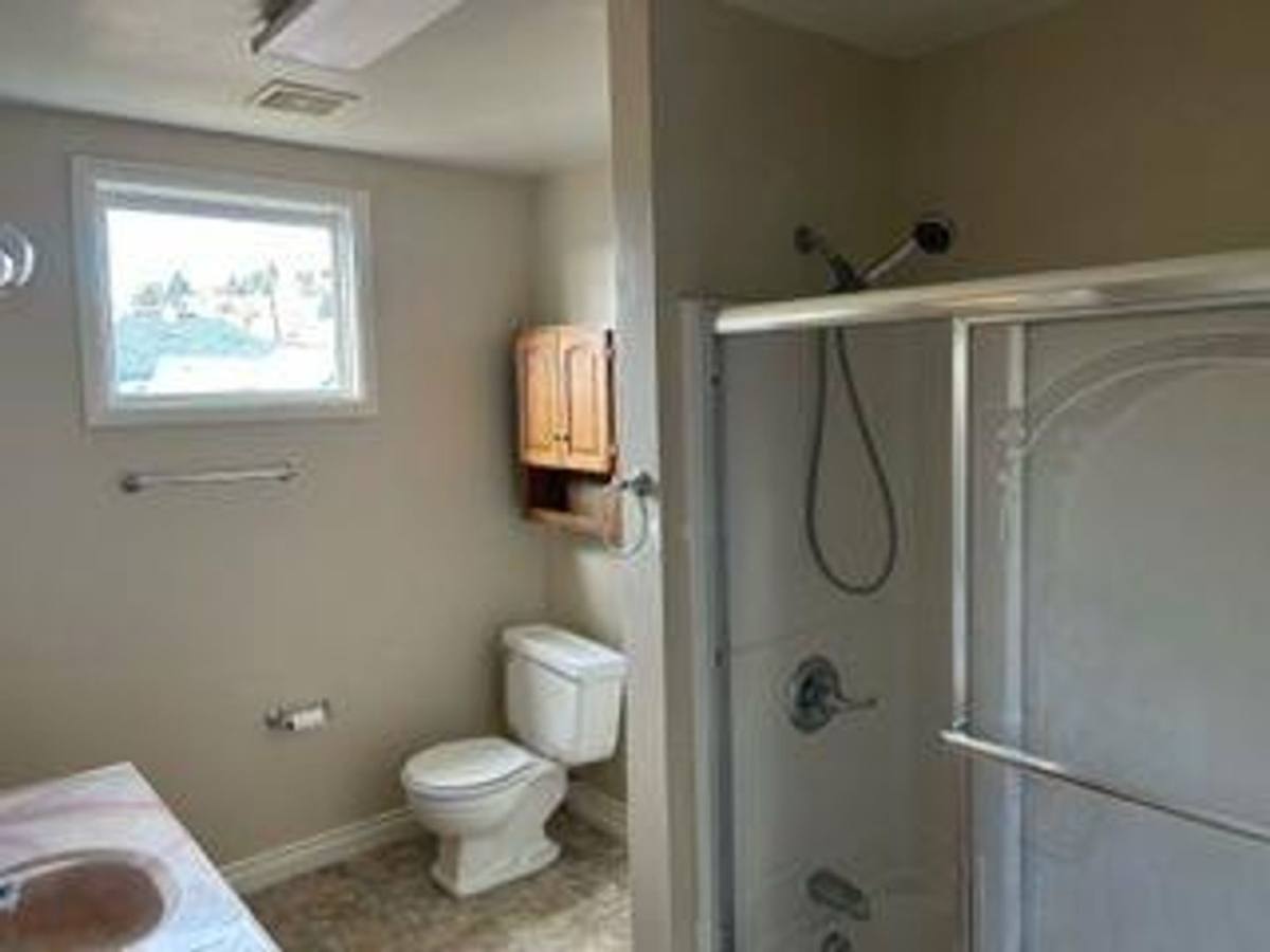 Apartment for rent at 221 N Henry Ave, Butte, MT 59701
