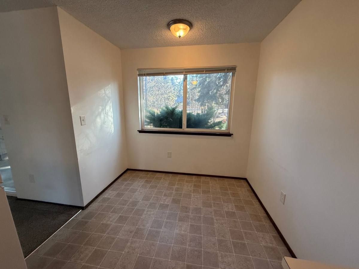 Apartment for rent at 1000 NE Butler Market Rd, Bend, OR 97701
