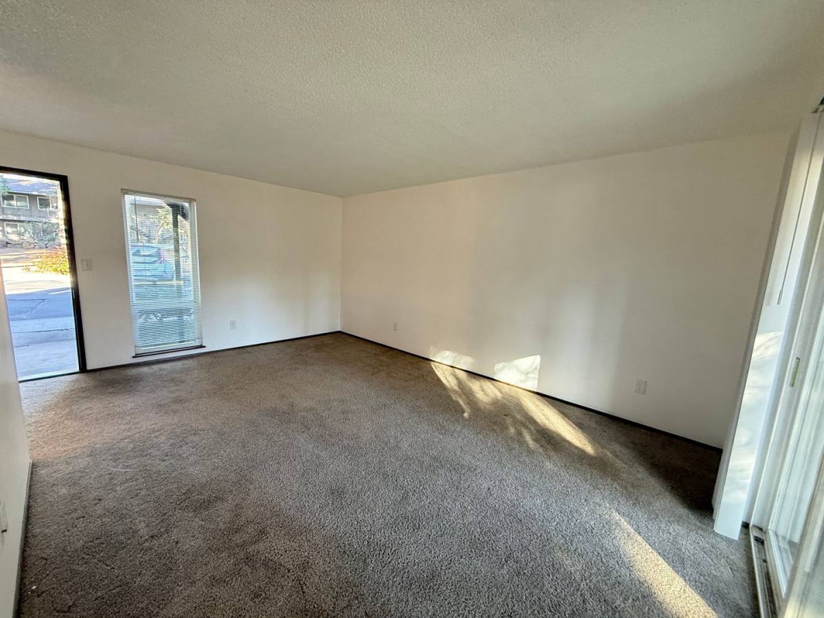 Apartment for rent at 1000 NE Butler Market Rd, Bend, OR 97701