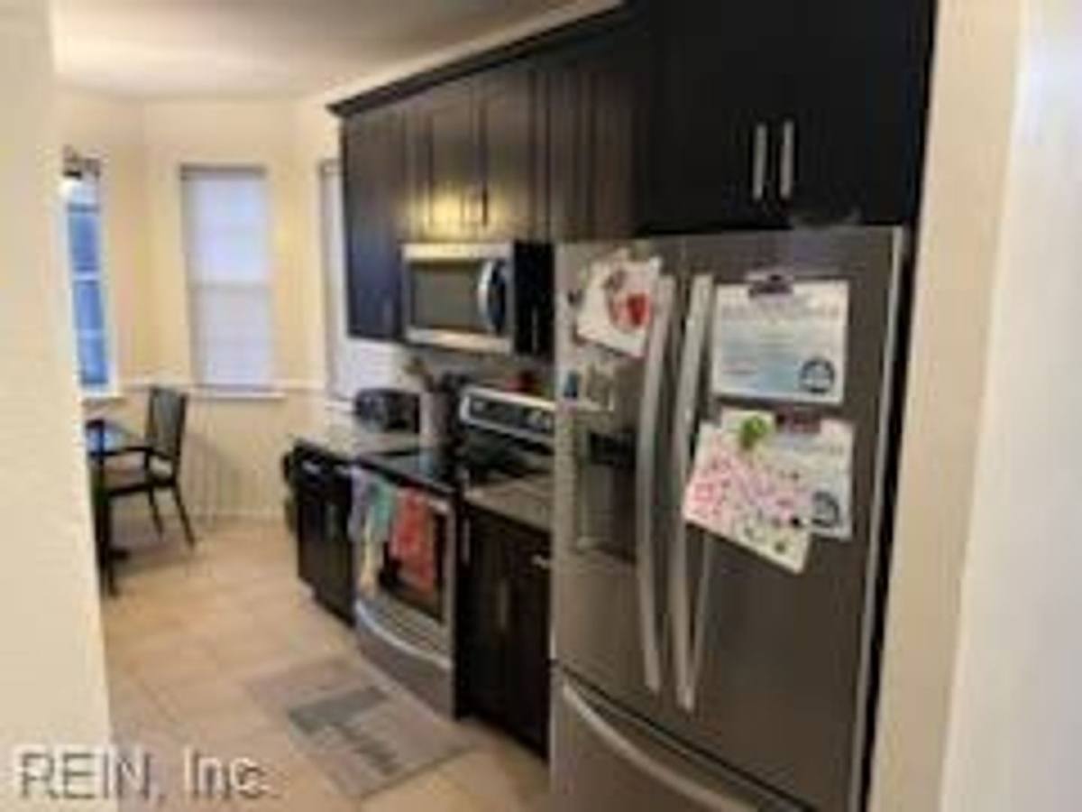 House for rent at 141 Baker Farm Dr, Hampton, VA 23666