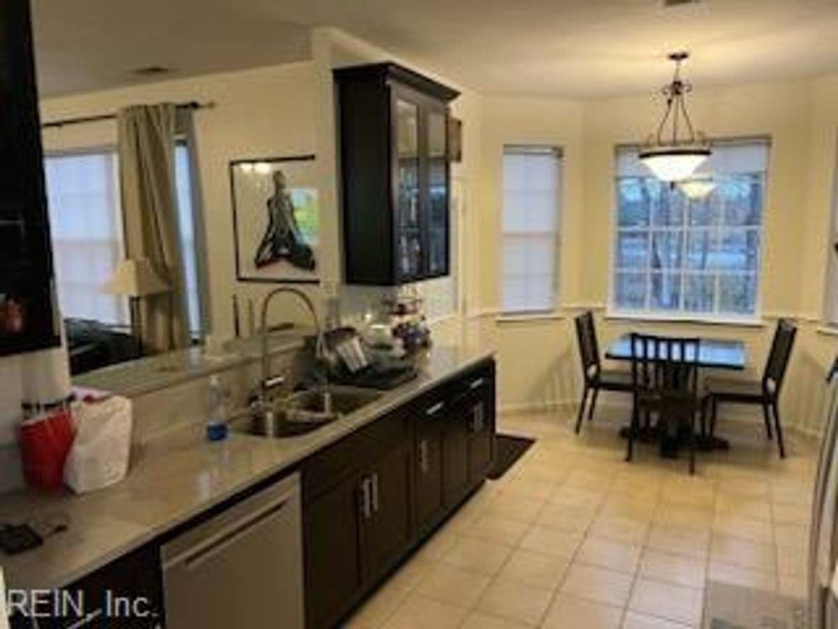 House for rent at 141 Baker Farm Dr, Hampton, VA 23666